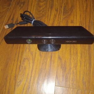 Microsoft Xbox 360 Black Kinect 1414 Wired Motion Sensor Camera Bar